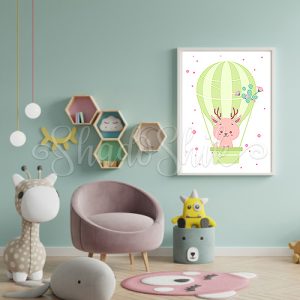 تابلو اتاق کودک فانتزی طرح بالن گوزن با رنگبندی جذاب